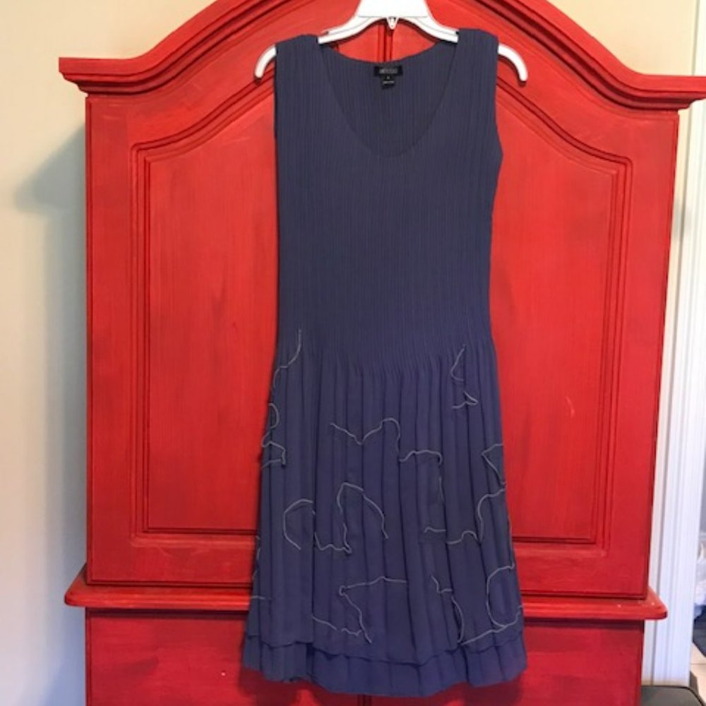 Veeca accordion pleated women's sleeveless dress size Small S blue gray
